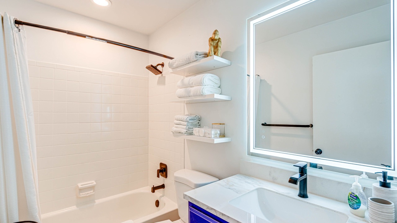 Photo of Bathroom in Tulip Grove