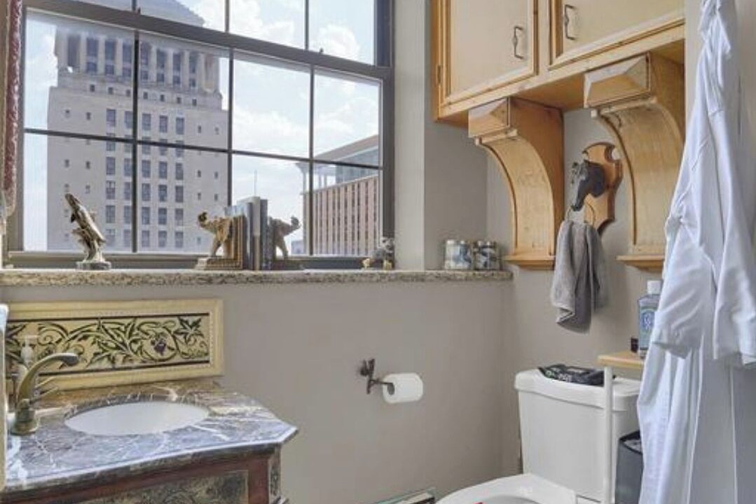Photo of Bathroom in Downtown St. Louis