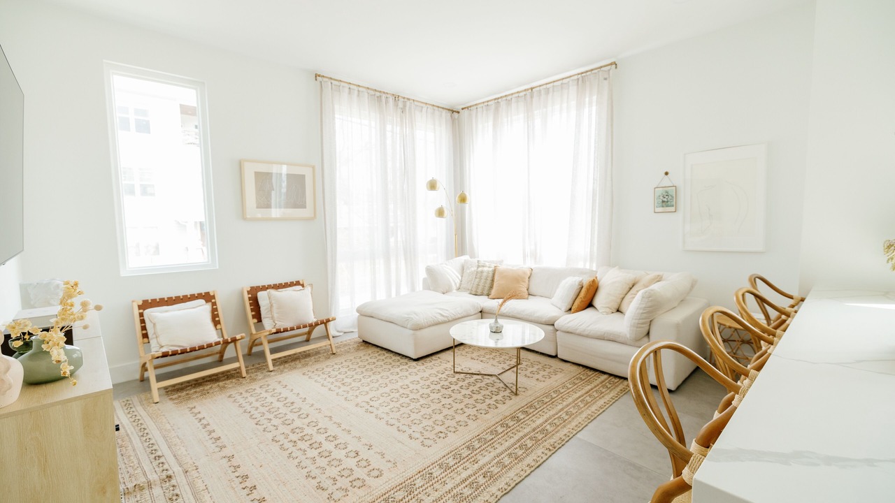 Photo of Livingroom in Cleveland Park