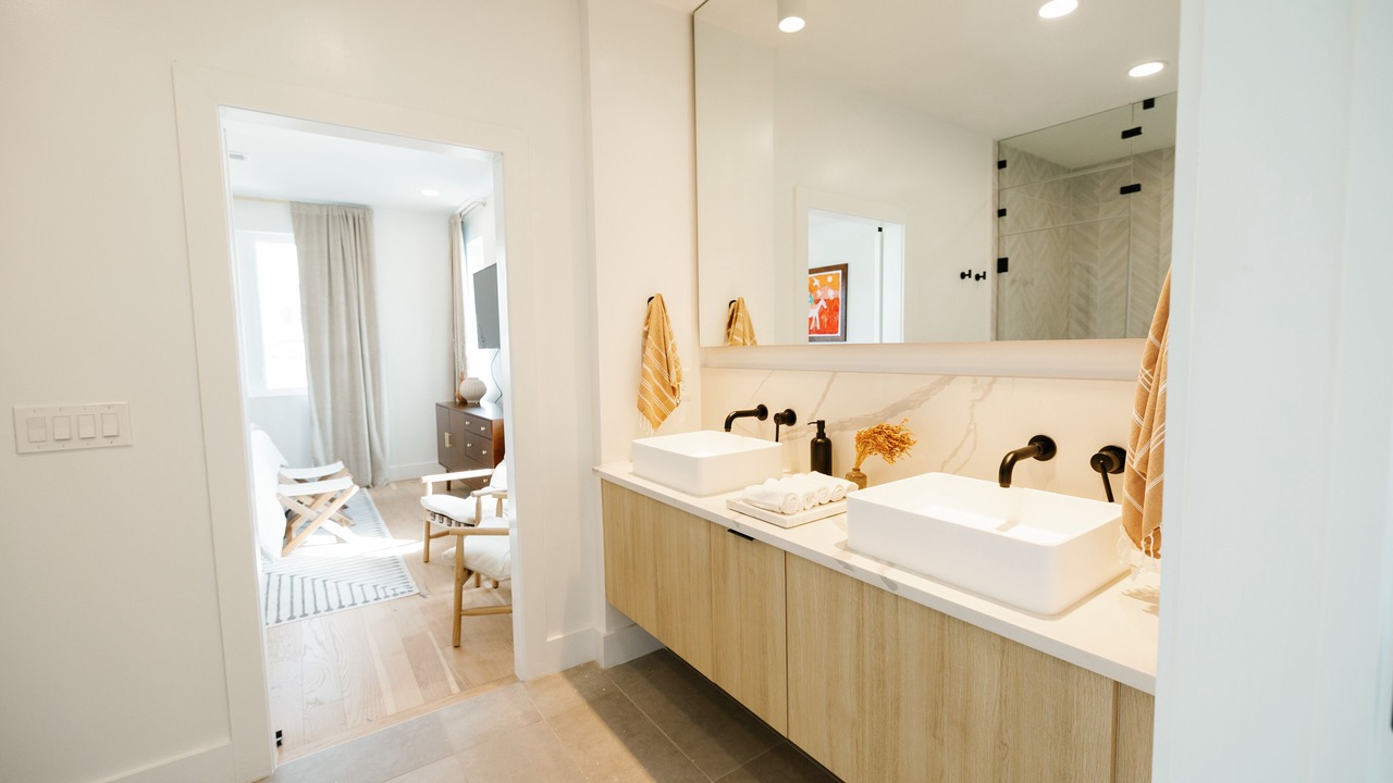Photo of Bathroom in Cleveland Park