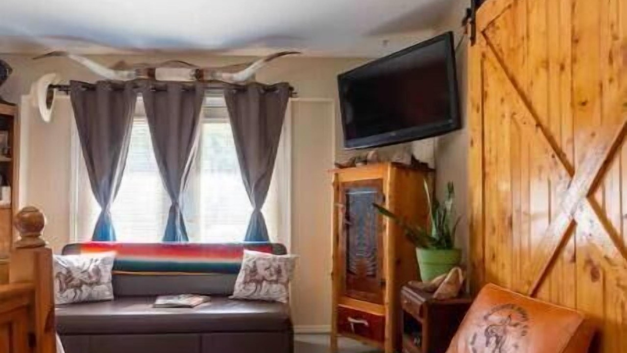 Photo of Livingroom in Beggs