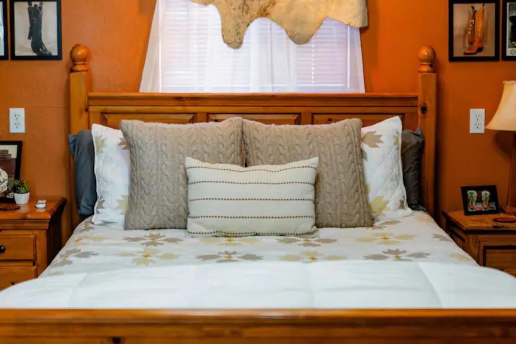 Photo of Bedroom in Beggs