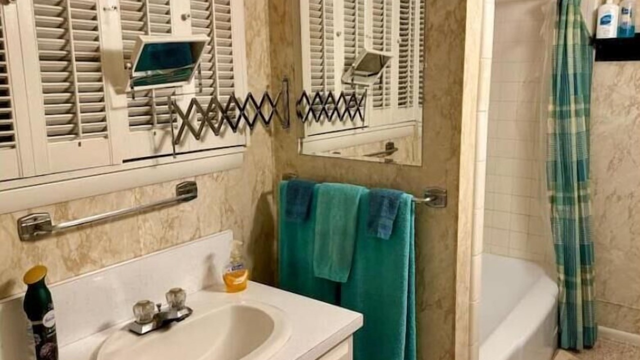 Photo of Bathroom in Pawhuska