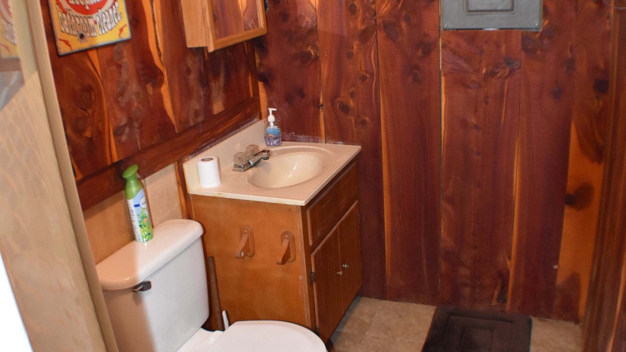 Photo of Bathroom in Yorktown