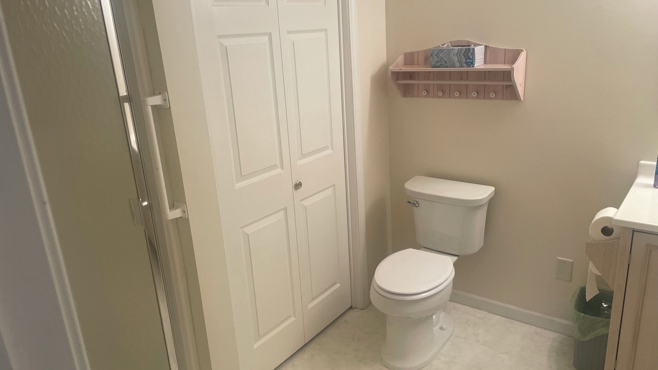 Photo of Bathroom in Shelbyville