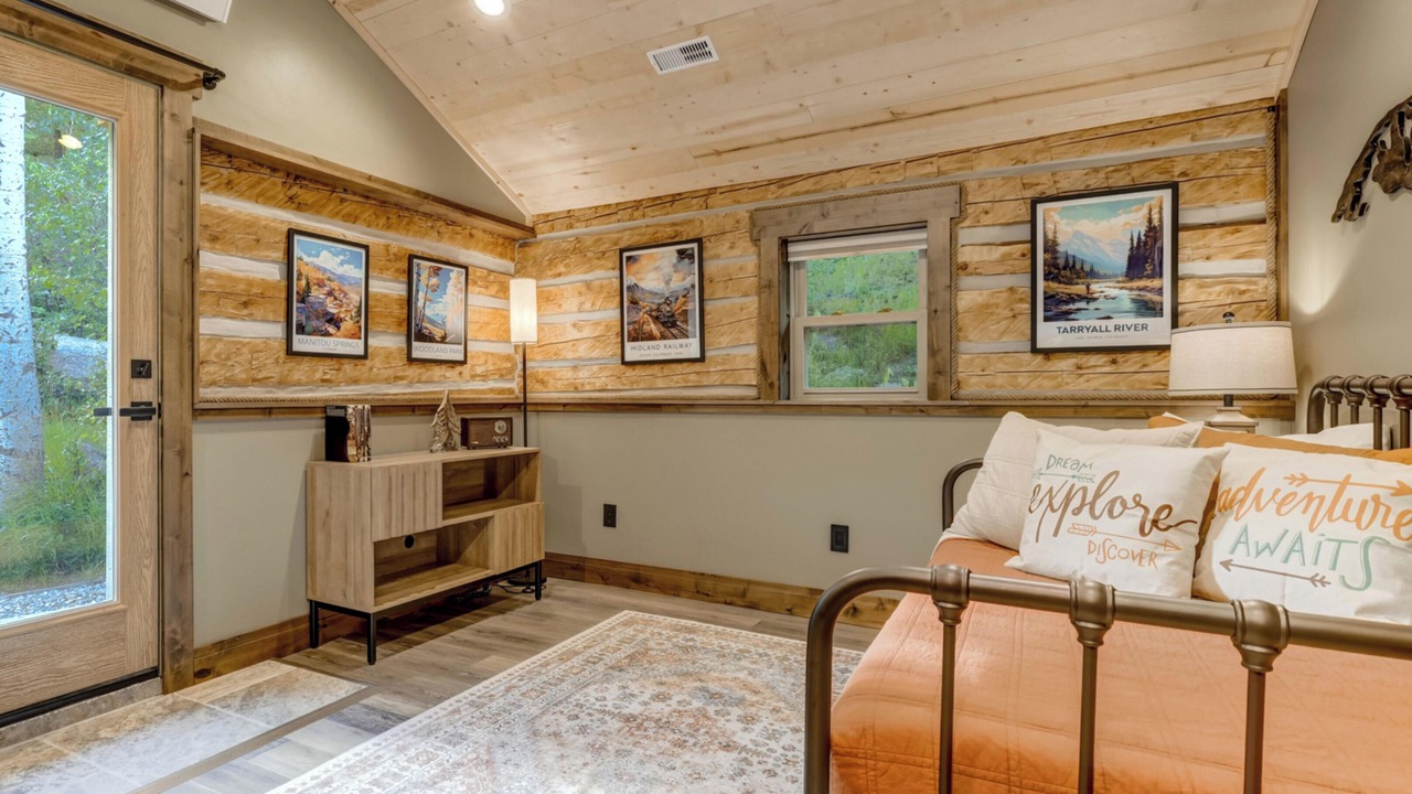 Photo of Bedroom in Woodland Park