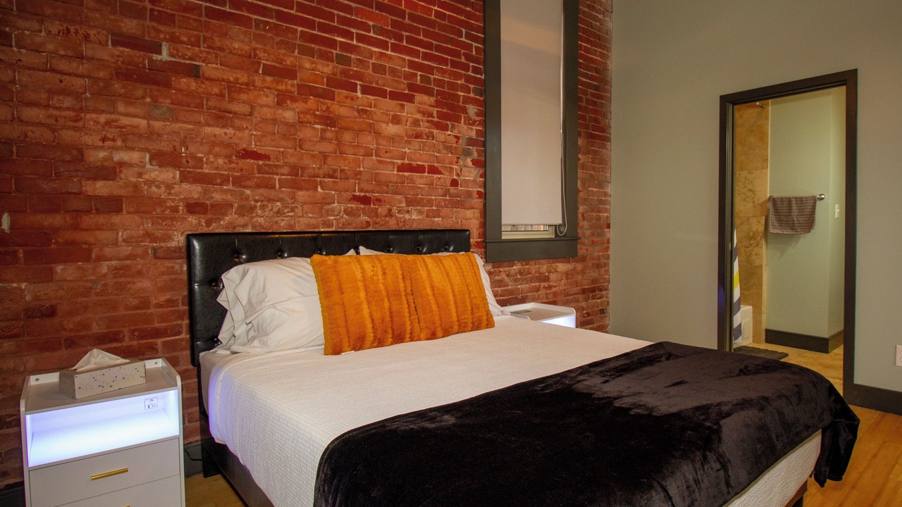Photo of Bedroom in Evansville