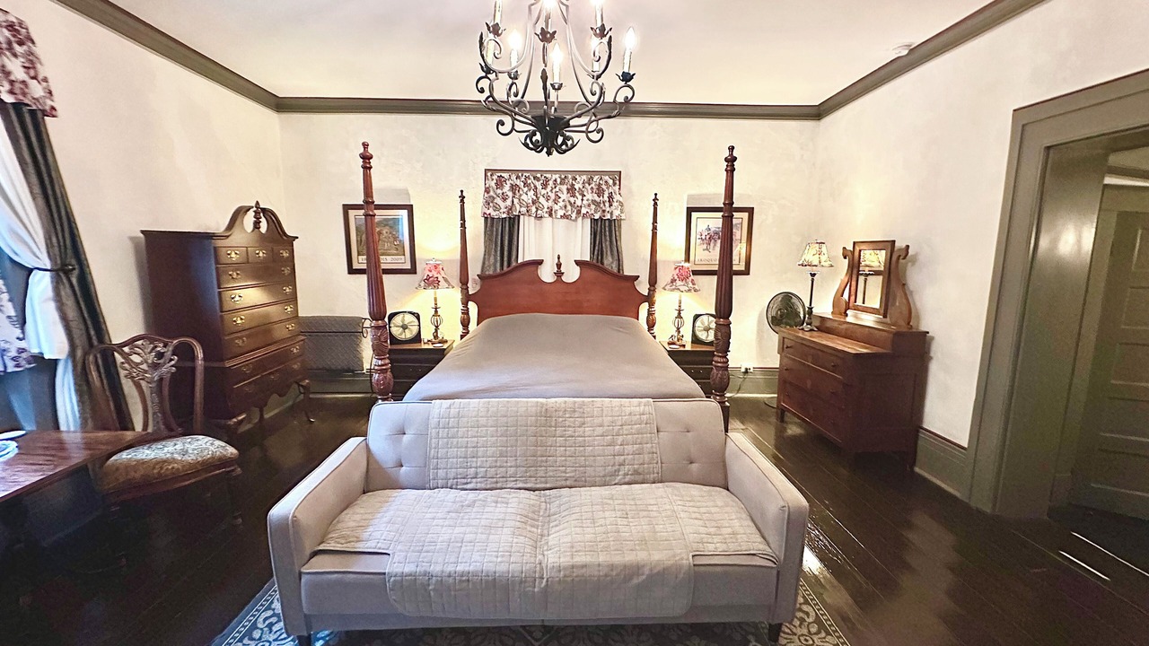 Photo of Bedroom in Shelbyville