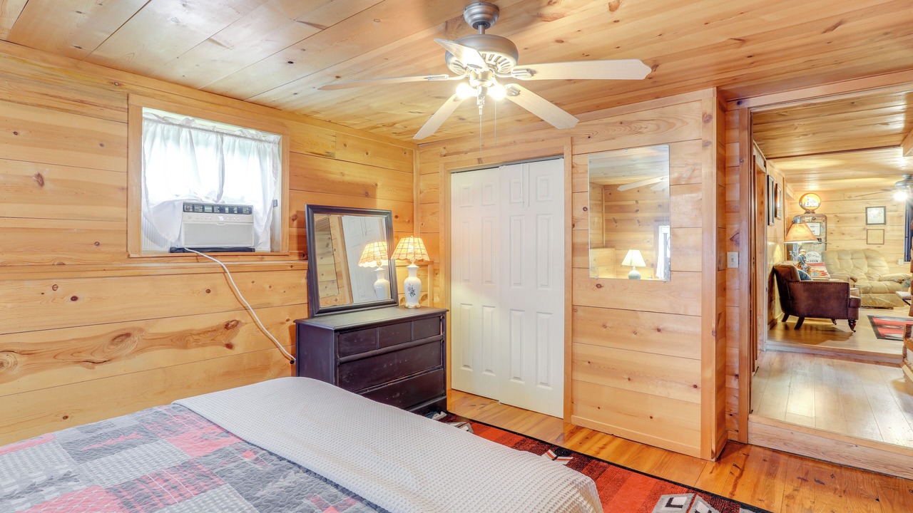 Photo of Bedroom in Mountain View