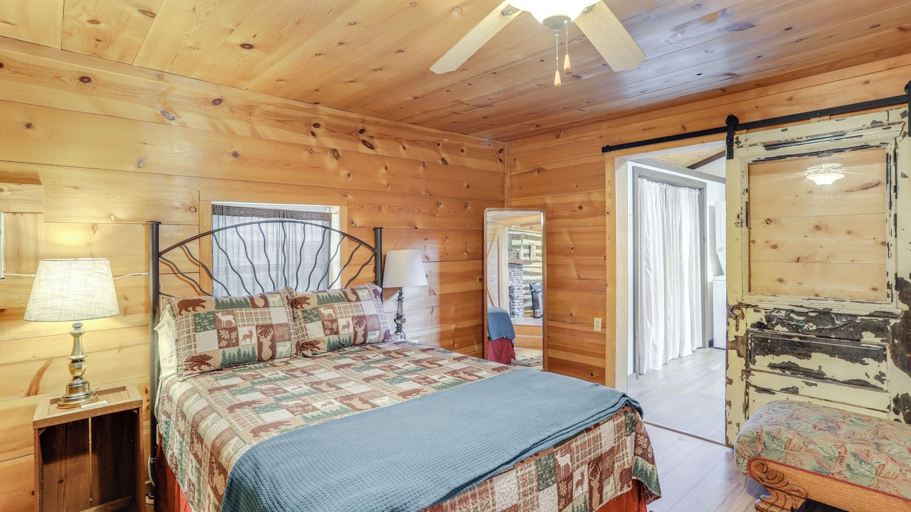Photo of Bedroom in Mountain View
