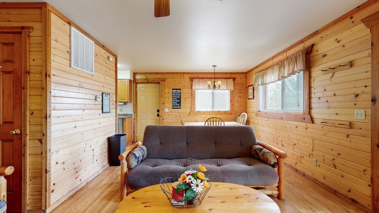 Photo of Livingroom in Warrens