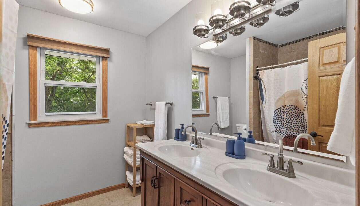 Photo of Bathroom in Burnsville