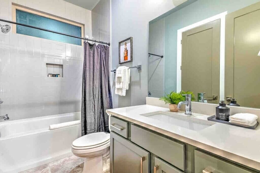 Photo of Bathroom in Haynes Area