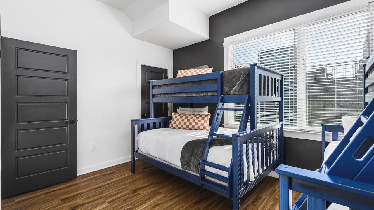 Photo of Bedroom in Cleveland Park