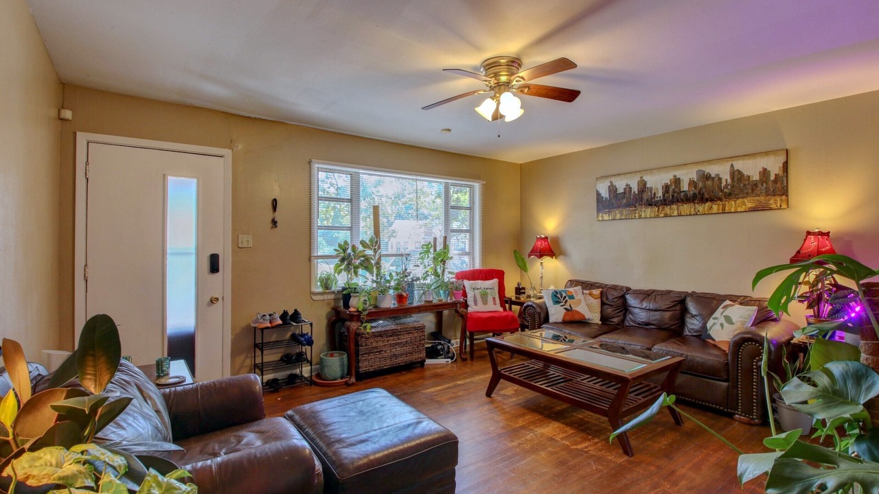 Photo of Livingroom in Little Rock