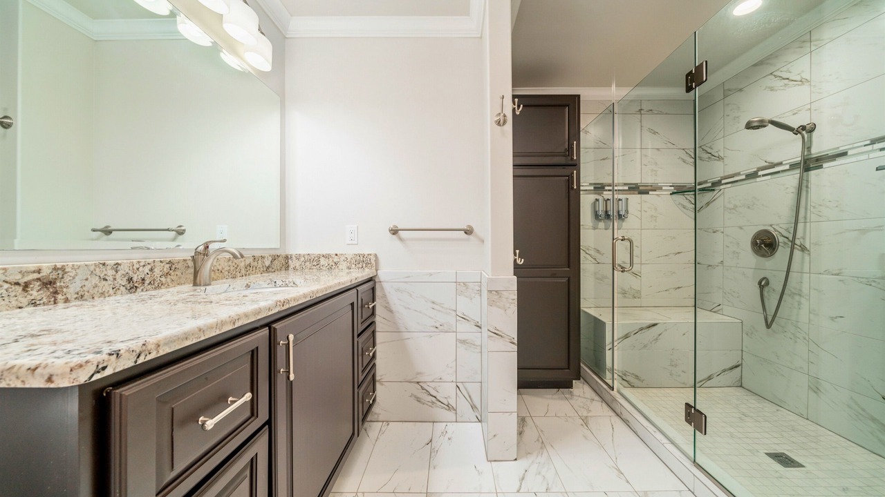 Photo of Bathroom in Piney