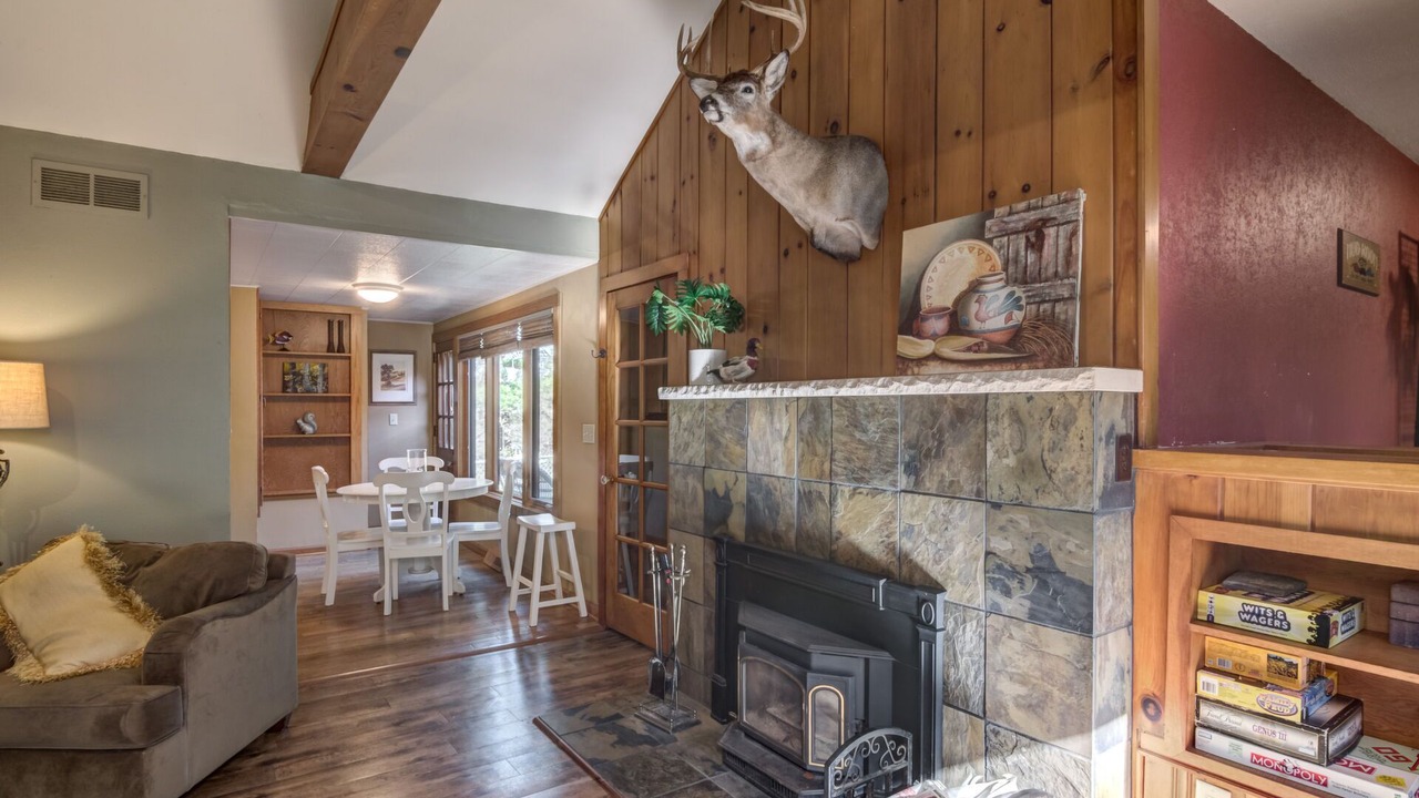 Photo of Livingroom in Rock Falls