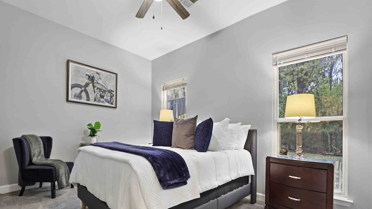Photo of Bedroom in Uptown