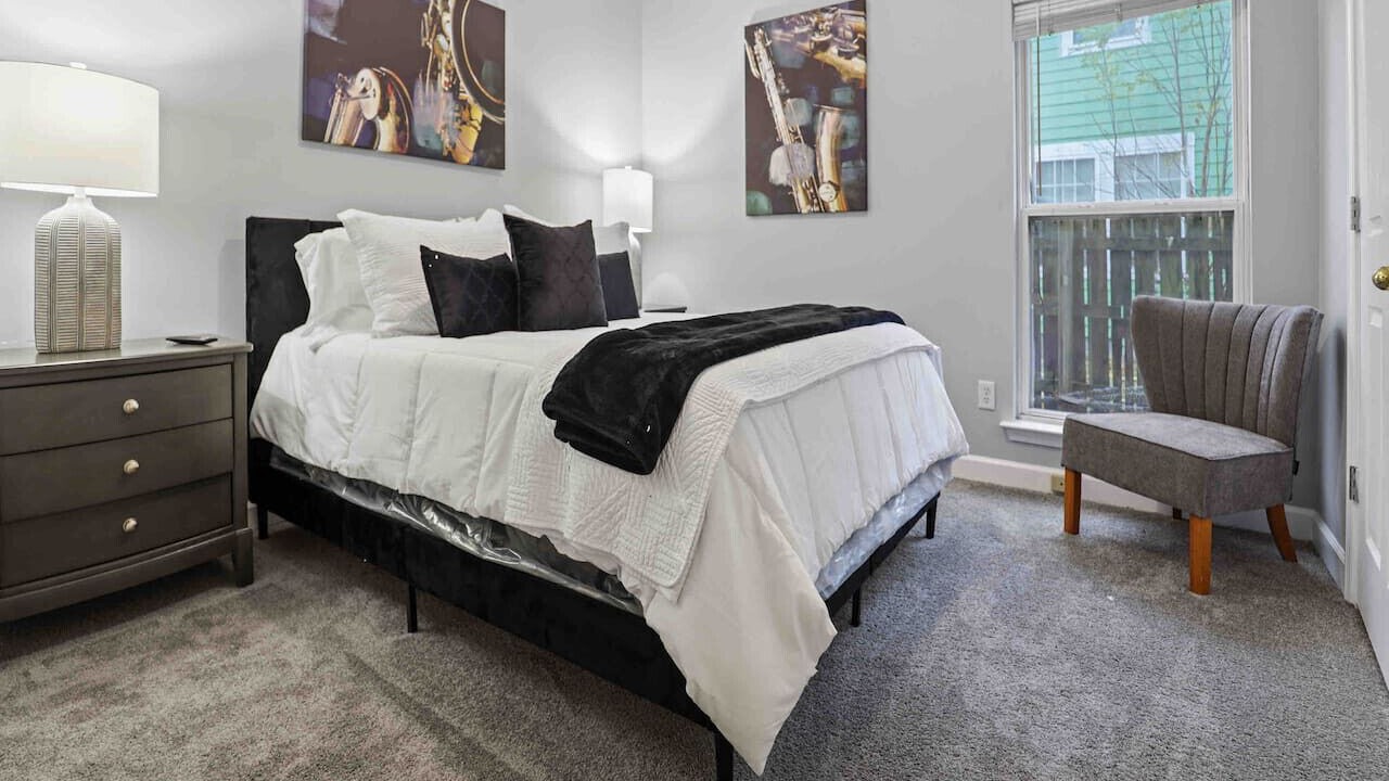 Photo of Bedroom in Uptown