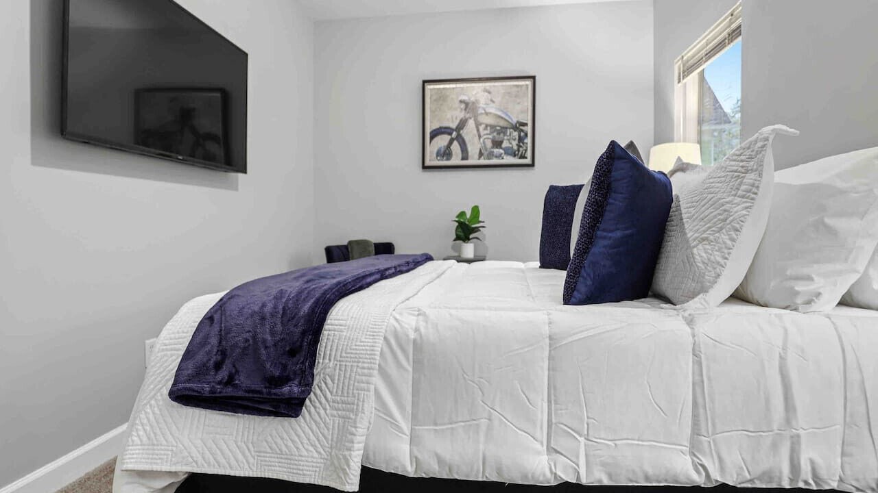 Photo of Bedroom in Uptown