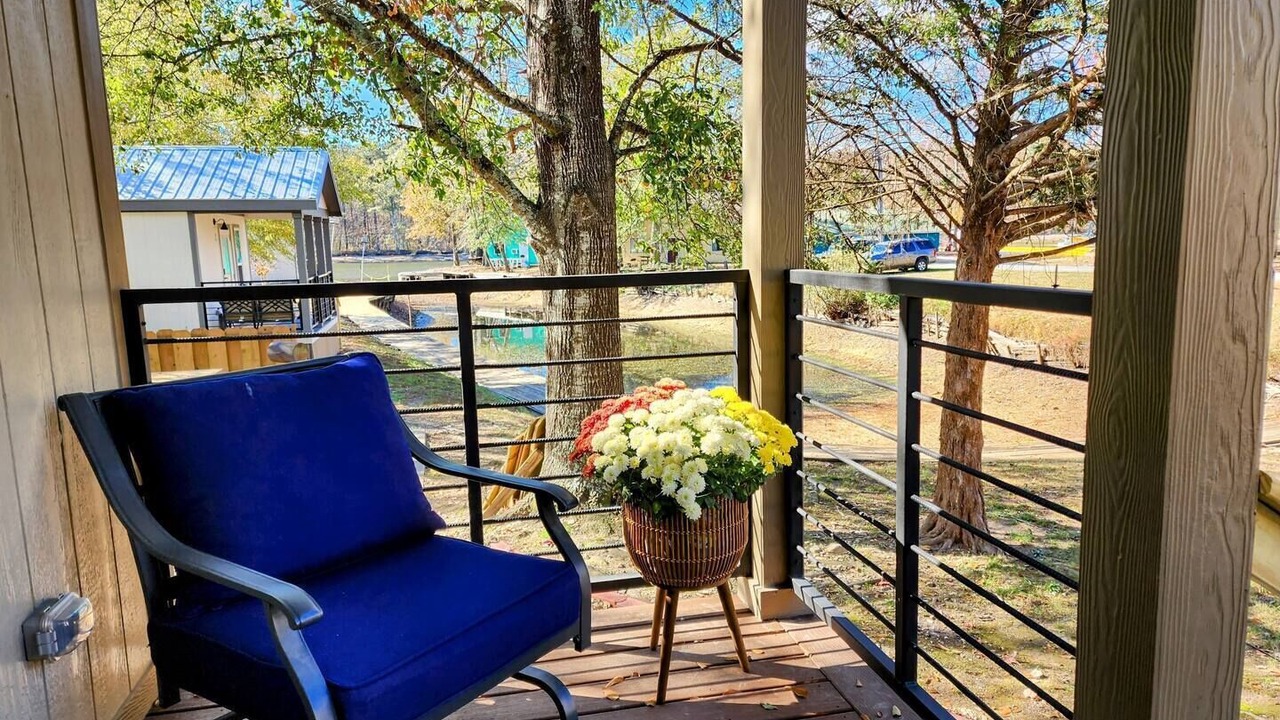 Photo of Patio Balcony in Piney