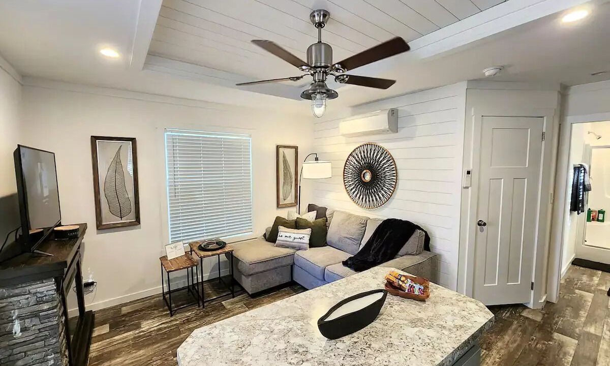 Photo of Livingroom in Piney