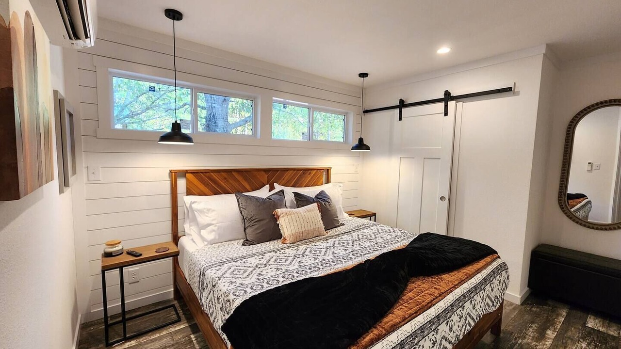 Photo of Bedroom in Piney