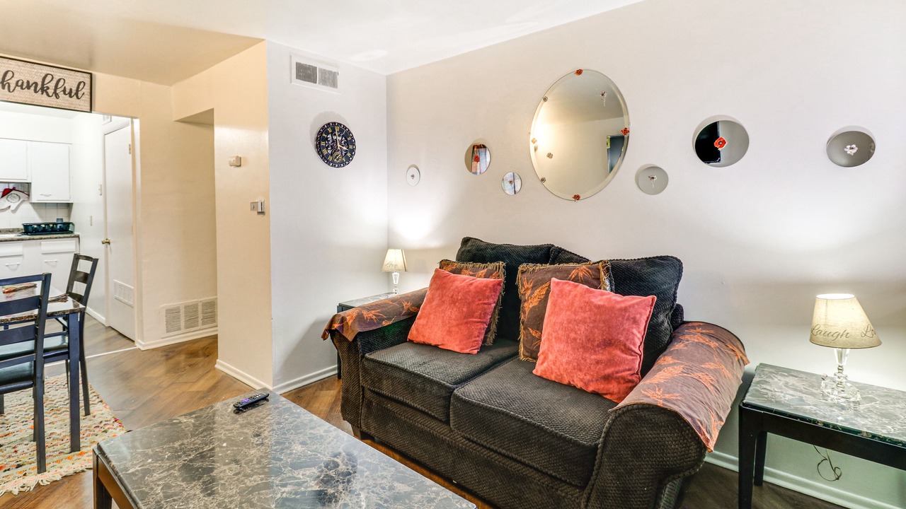 Photo of Livingroom in St. Louis