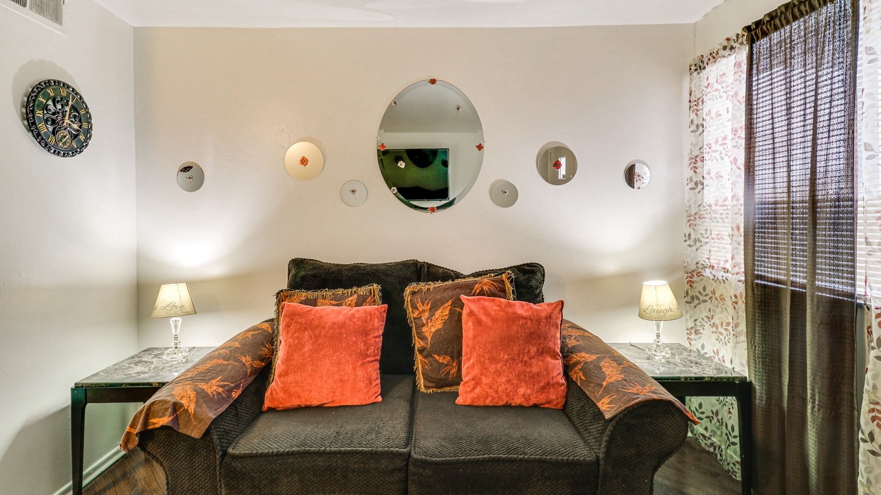 Photo of Livingroom in St. Louis