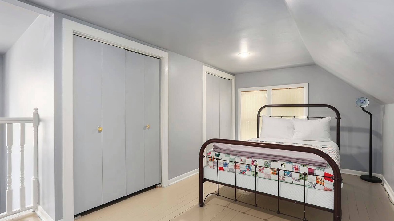 Photo of Bedroom in Northeast Kansas City