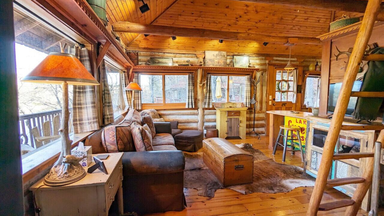 Photo of Livingroom in Eureka Springs