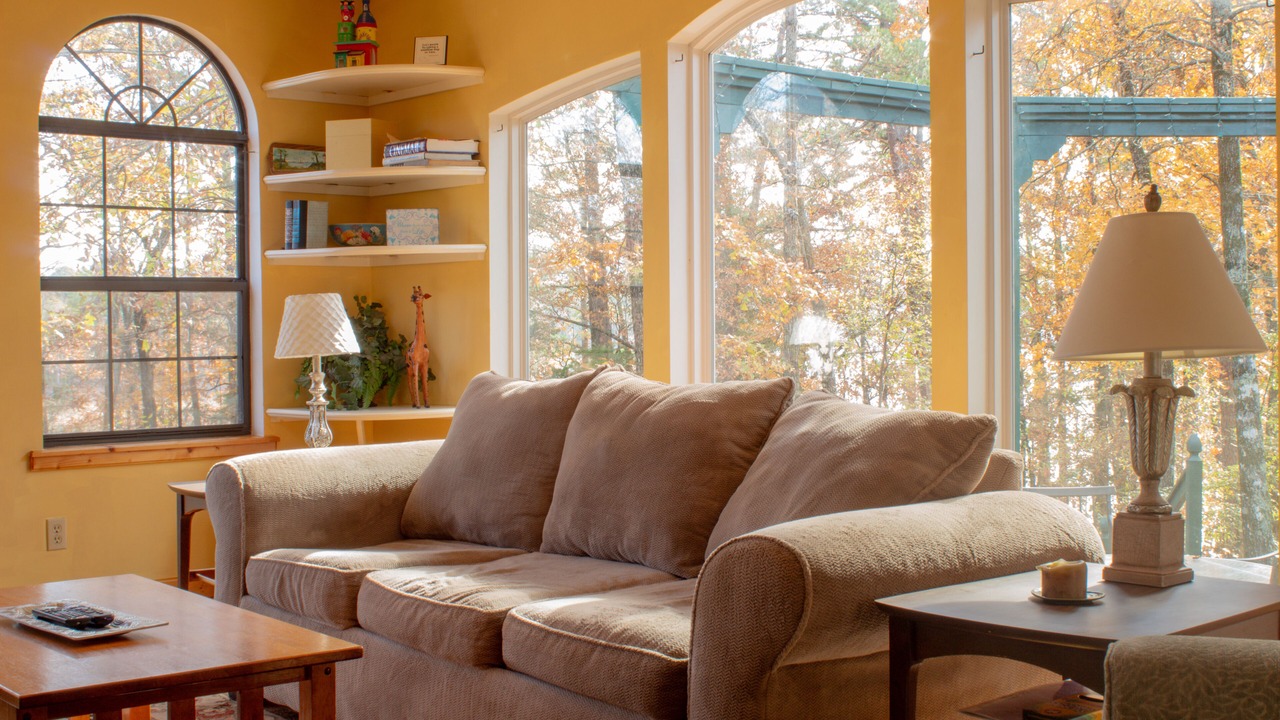 Photo of Livingroom in Shirley