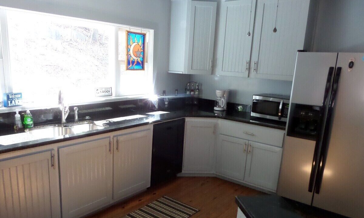 Photo of Kitchen in Sylvan Shores