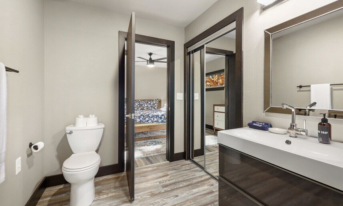 Photo of Bathroom in Sylvan Shores