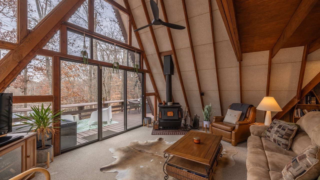 Photo of Livingroom in Innsbrook