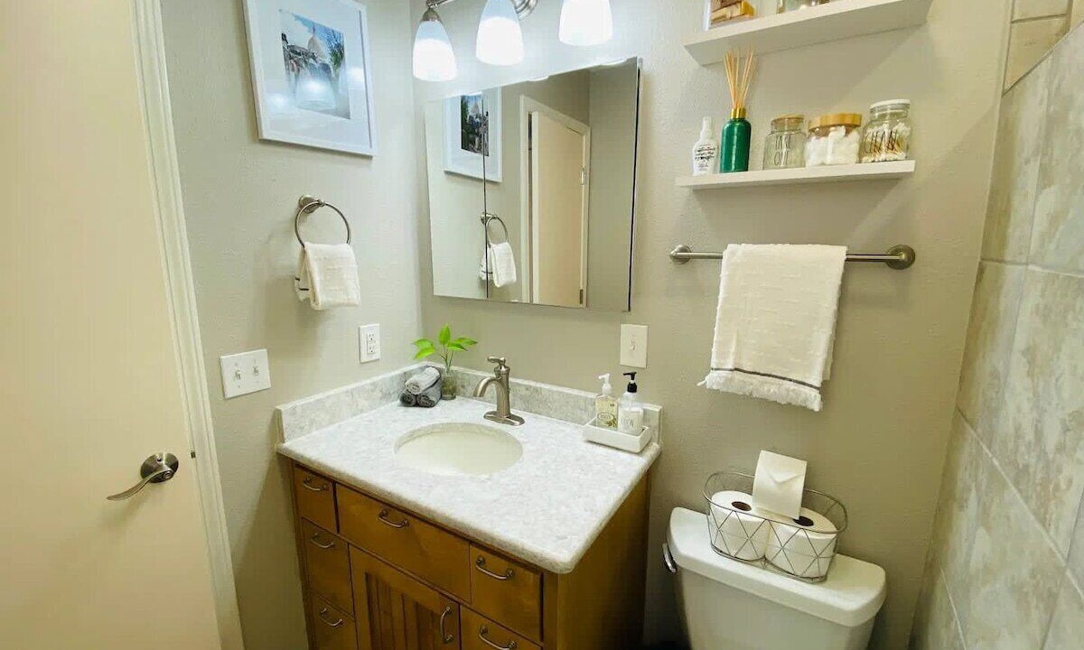 Photo of Bathroom in Holiday Island