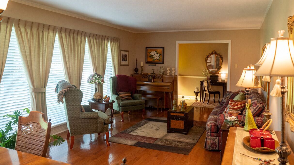 Photo of Livingroom in Corinth