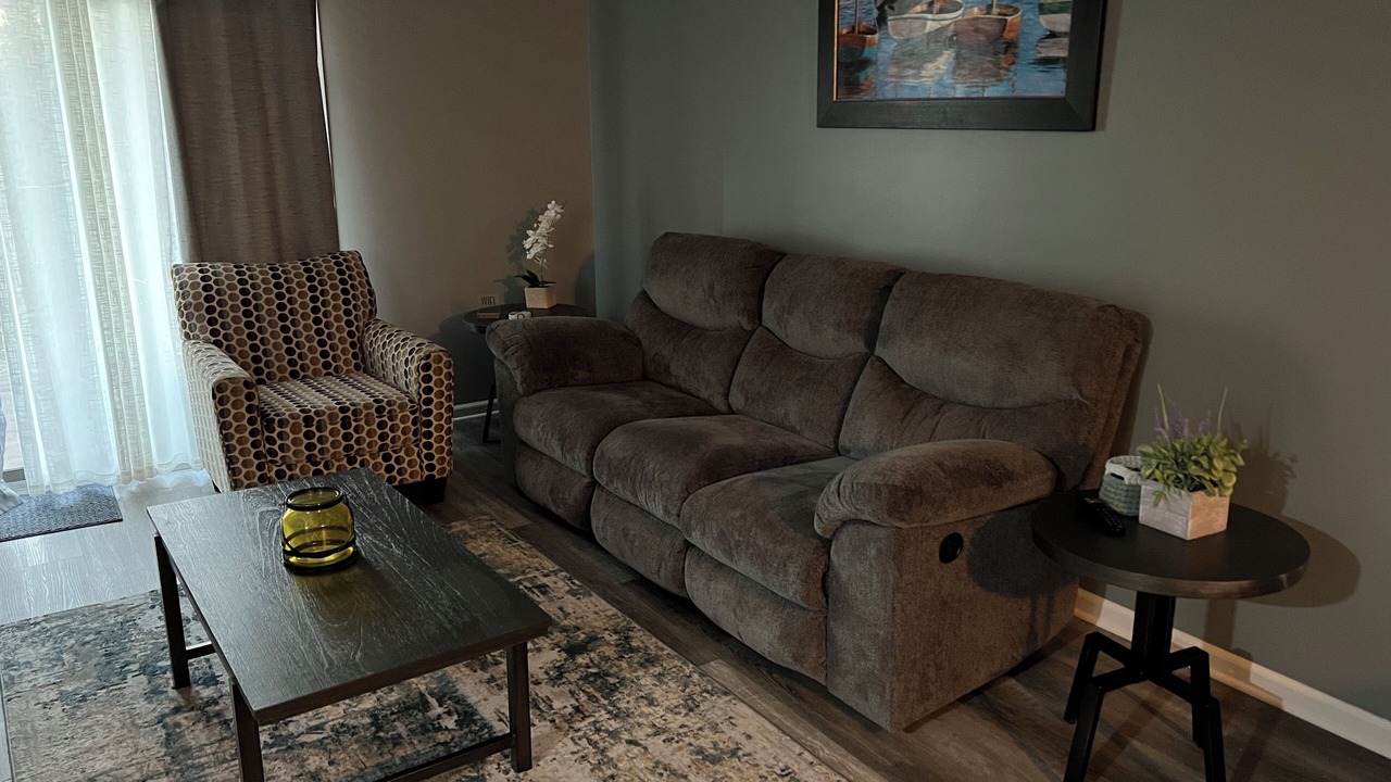 Photo of Livingroom in Monroe City