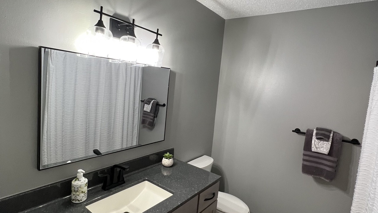 Photo of Bathroom in Monroe City