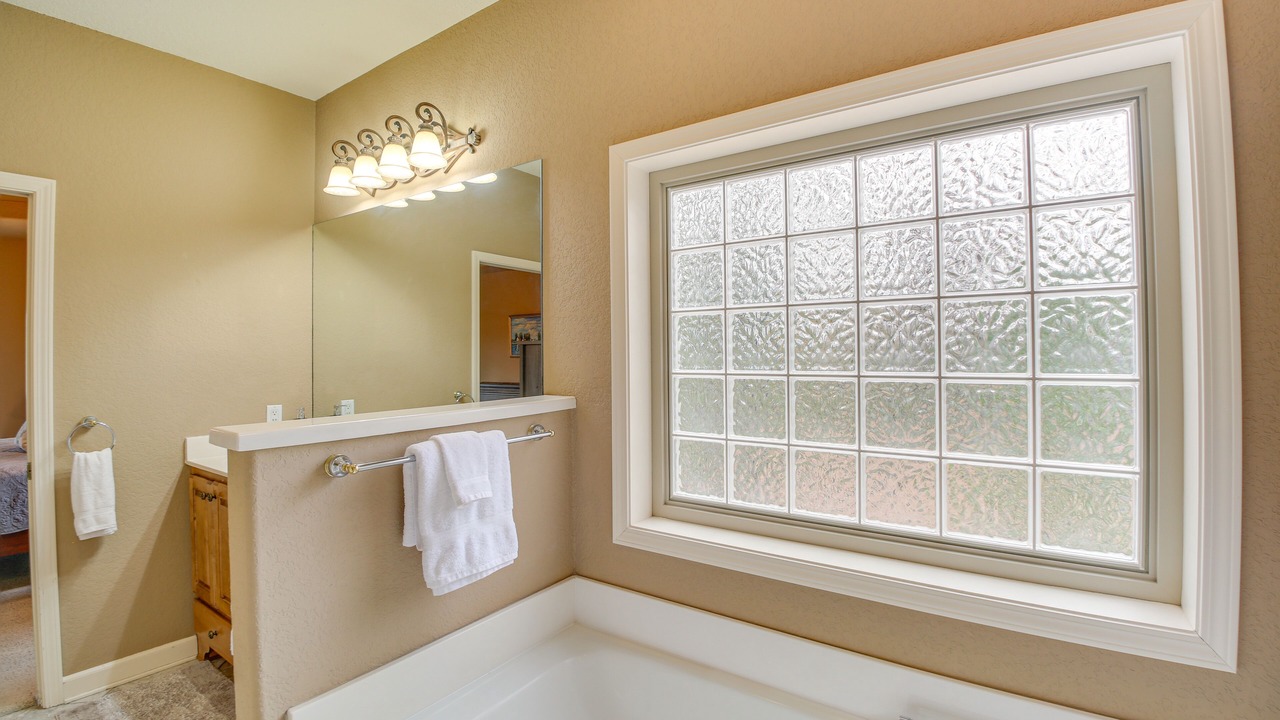 Photo of Bathroom in Hot Springs Village