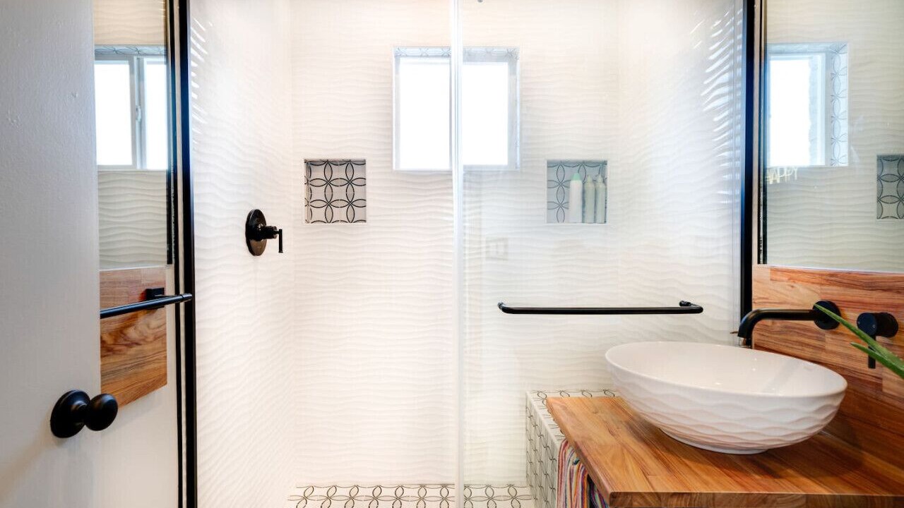 Photo of Bathroom in Melrose