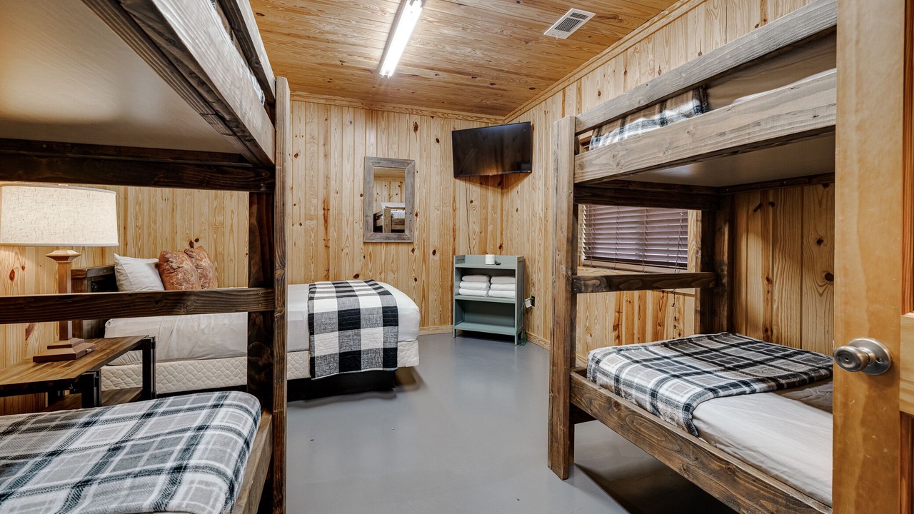 Photo of Bedroom in Amity