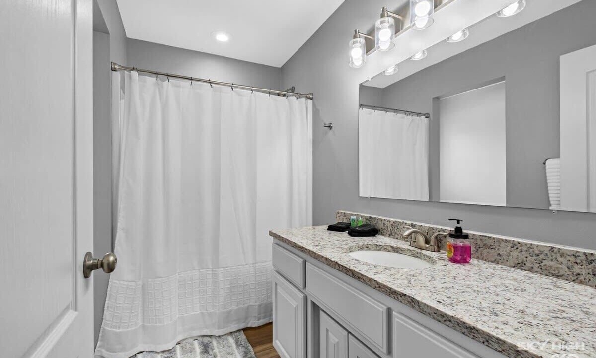 Photo of Bathroom in Beaver Shores