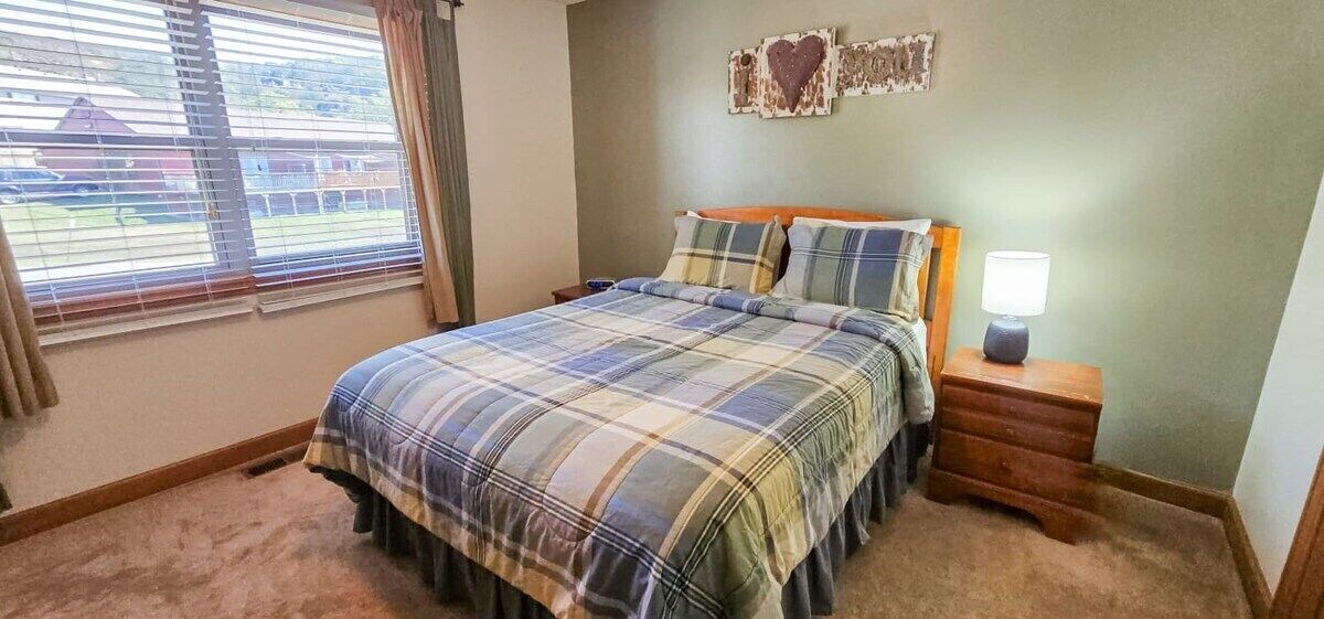 Photo of Bedroom in Holiday Island
