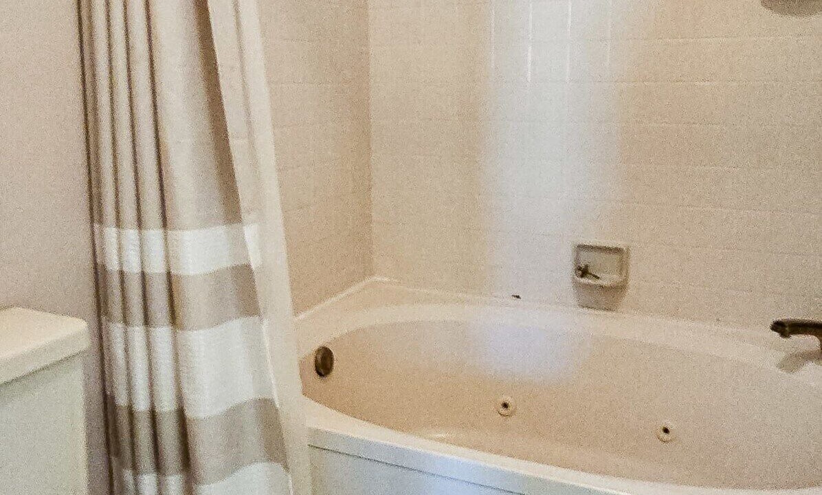 Photo of Bathroom in Holiday Island