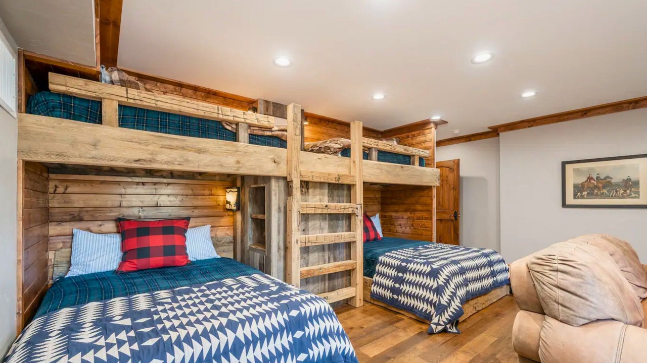 Photo of Bedroom in Royal