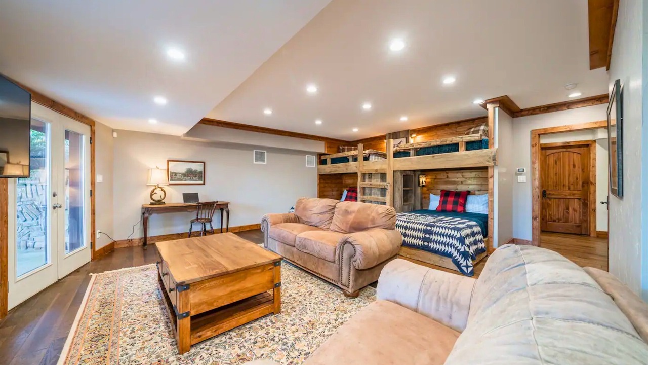 Photo of Bedroom in Royal