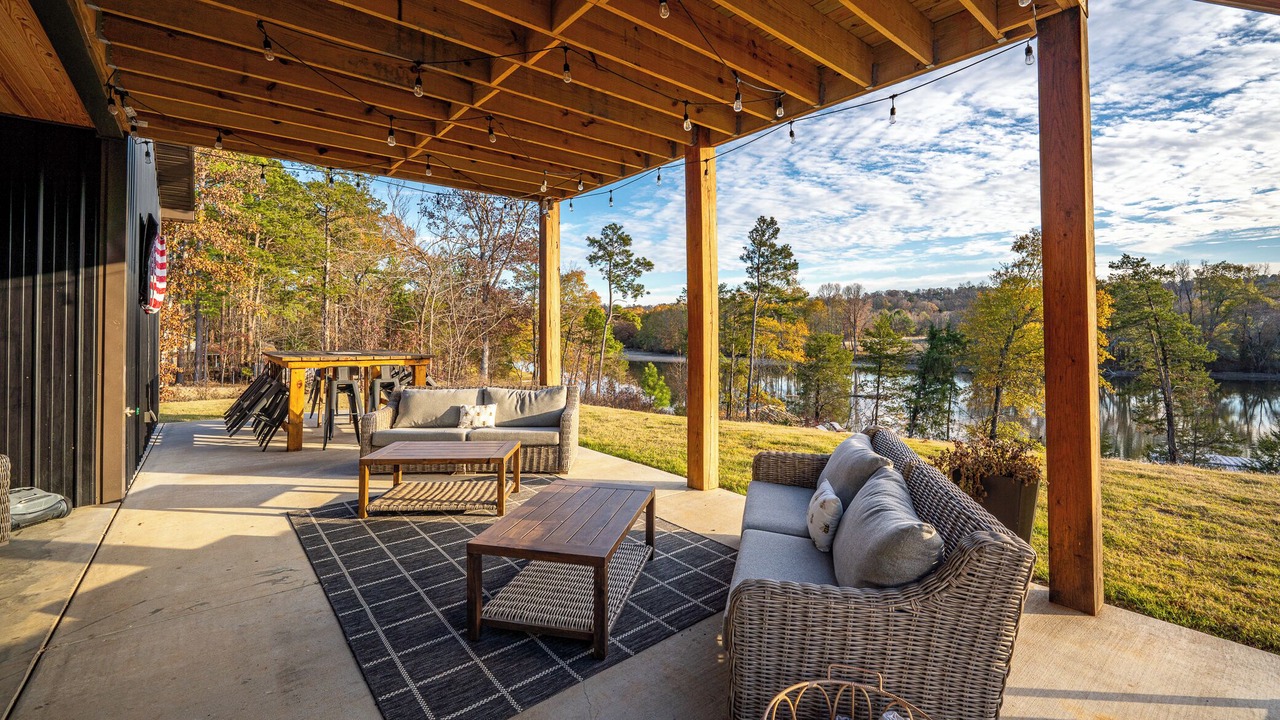 Photo of Outdoor in Royal
