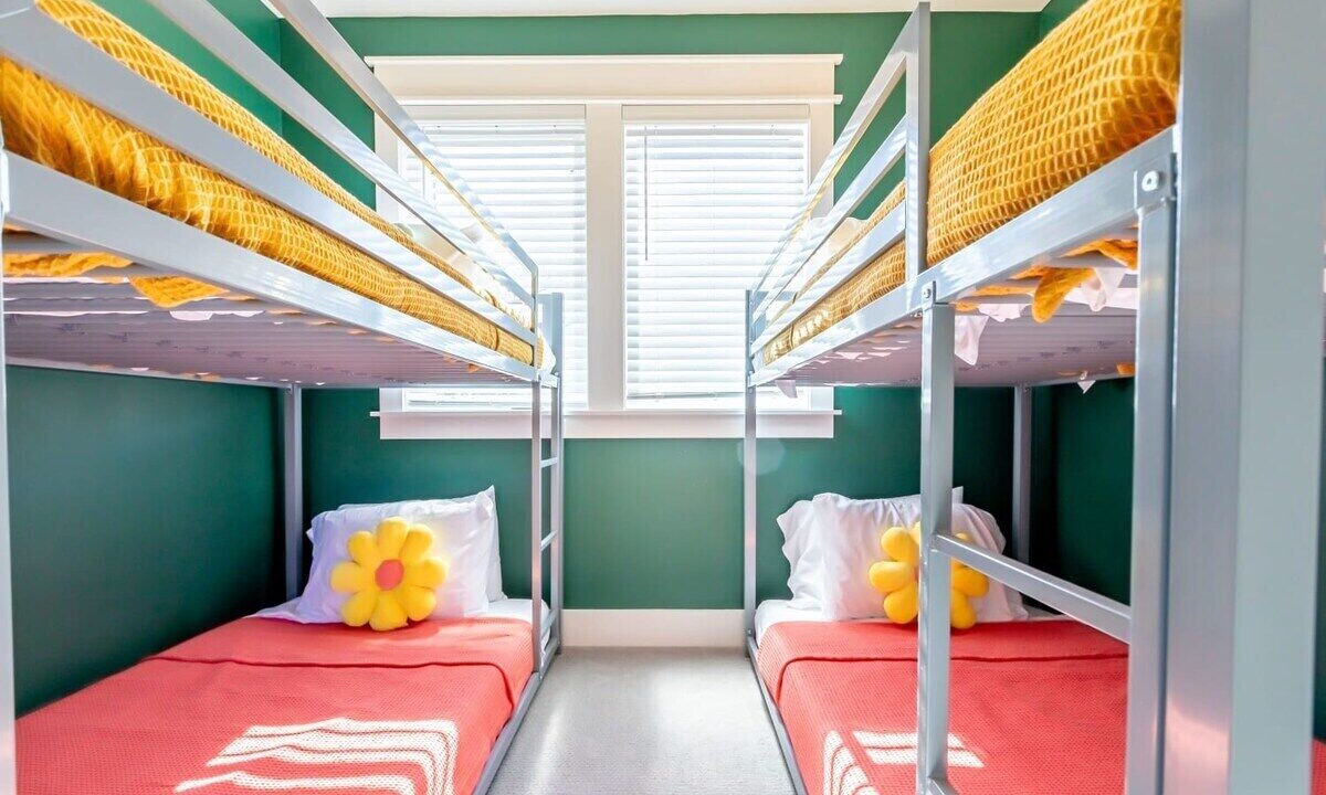 Photo of Bedroom in Cleveland Park