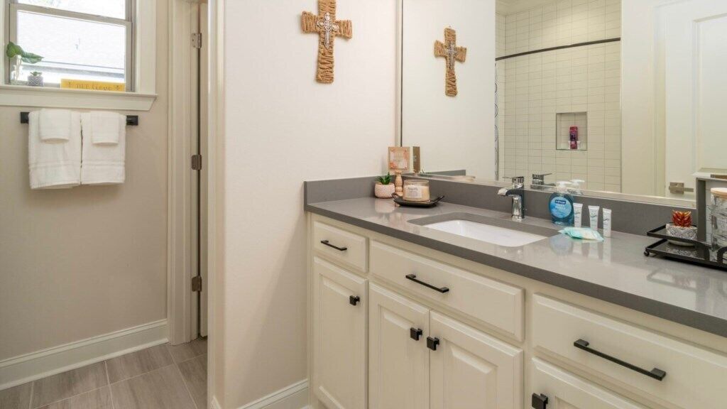Photo of Bathroom in Hot Springs Village